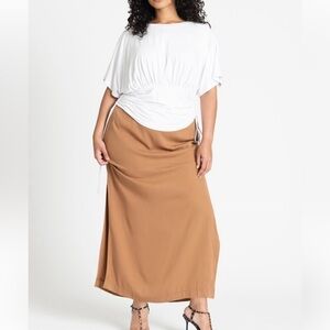 NWT Eloqulii Lightweight Skirt